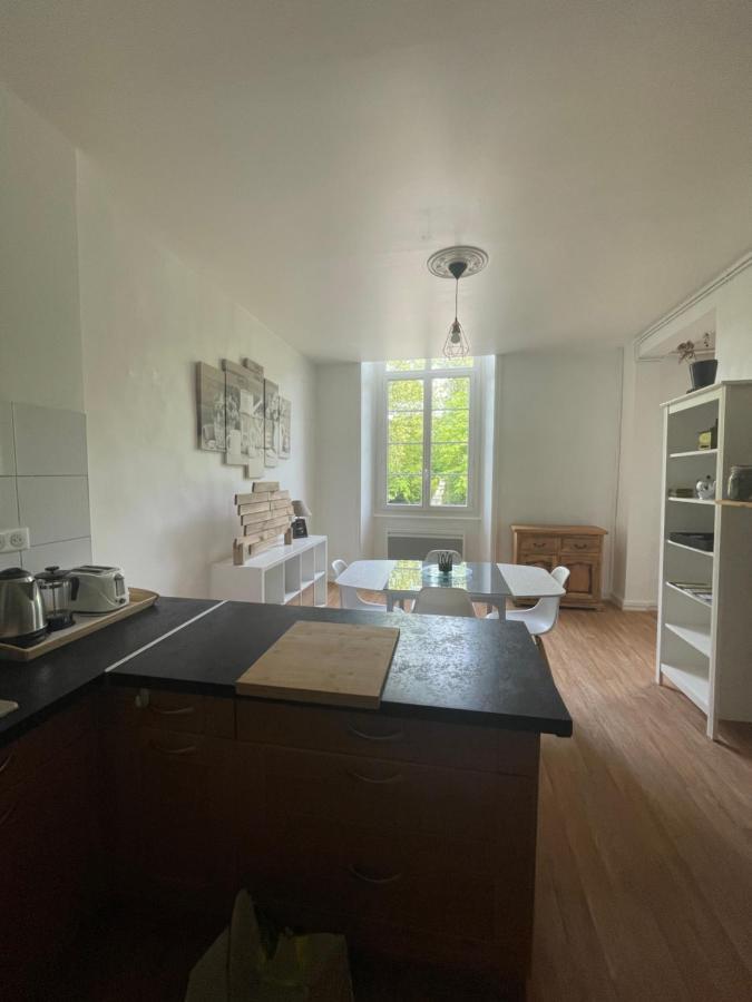 Le Chateau Emile Loubet - Appartement Entier La Begude-de-Mazenc Экстерьер фото